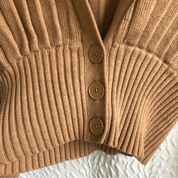 Aritzia Wilfred Tan Plunge Front Cardigan Cropped V-neck Merino Wool Sweater - Picture 4 of 12